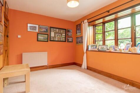 Snug/Playroom/Bedroom
