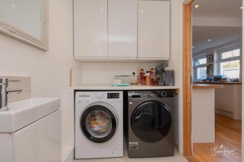 Bathroom/Utility