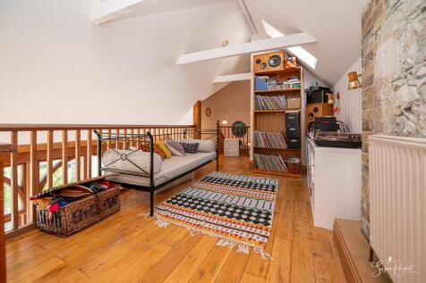 Mezzanine/Study
