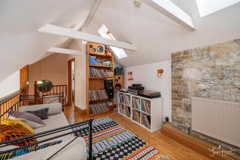 Mezzanine/Study