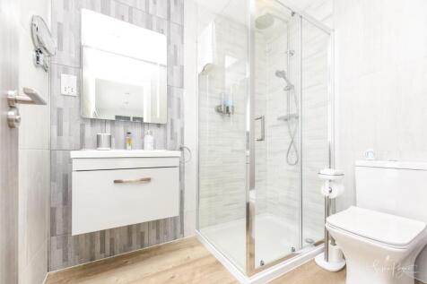 Bedroom One Ensuite