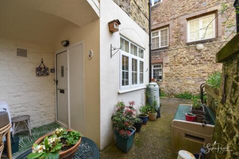 Private Courtyard