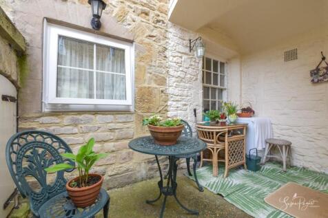 Private Courtyard