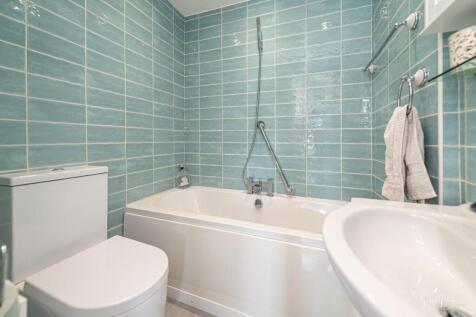 Bedroom Four Ensuite