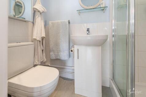 Bedroom One Ensuite