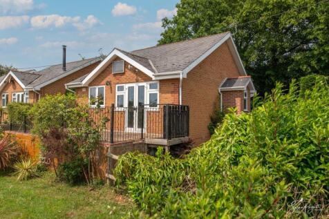 Welcome to 4 Roebeck Country Park
