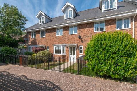 Welcome to 4 Victoria Mews
