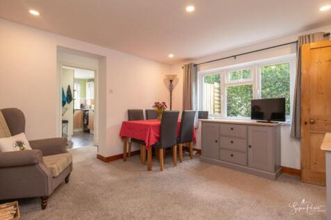 Rosewood Cottage-10.jpg