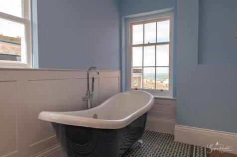 Dressing Room/Bedroom Four