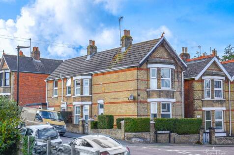 Welcome to 25 Moorgreen Road