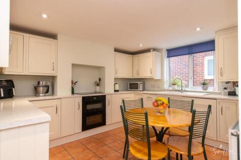 Kitchen - Breakfast Room