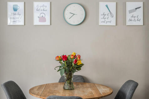 1368989-13-68f205...