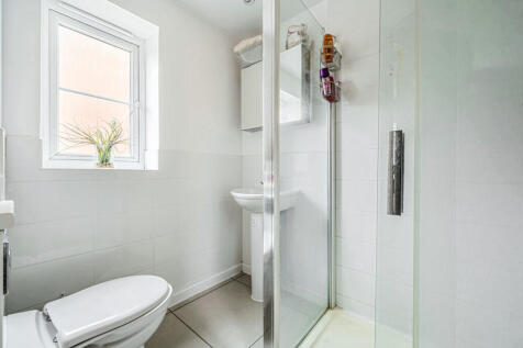 1368989-21-68f206...