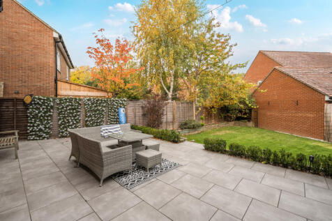 1368989-4-68f2052...