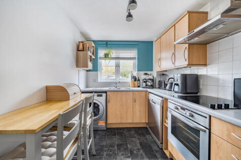 1372393-10-690e13...