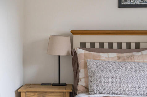 1372393-12-690e13...