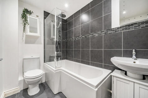 1372393-5-690e127...