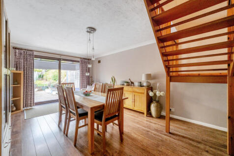 1384025-26-69259d...