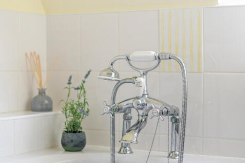 1384025-18-69259c...