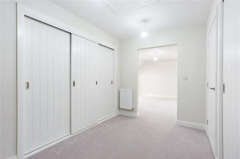 Landing/Dresing Room