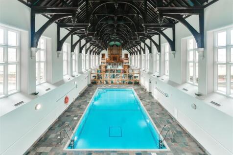 Pool &amp; Gym