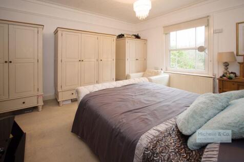 Master bedroom 1