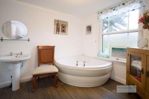 House bathroom 3
