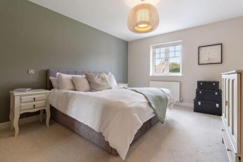 Principal bedroom