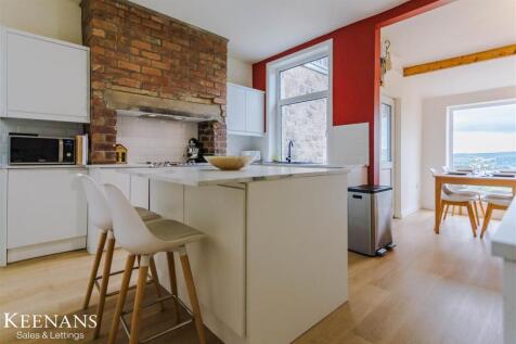 Brochure Kitchen 1.jpg