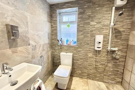 Downstairs Bathroom
