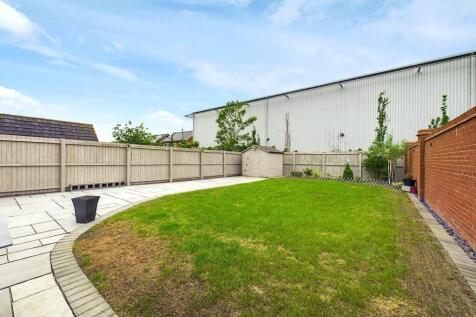 10 Farro Drive - Garden2