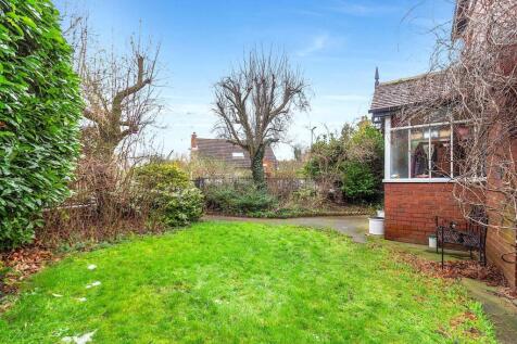 Leeds Road - Garden1
