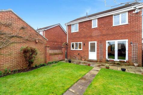 3 Birkdale Grove - Rear1