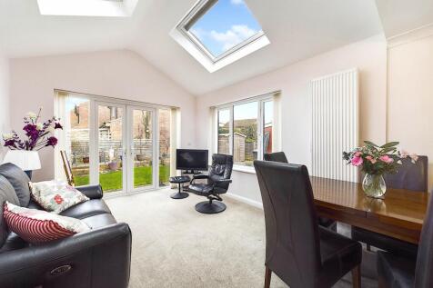 3 Paddock Close - Dining Room