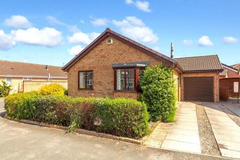 24 Turnberry - Front