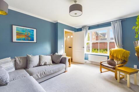 66 Farro Drive - Living Room