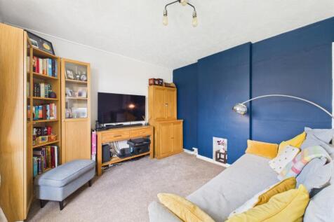 CAM03162G0-PR0288-STILL014