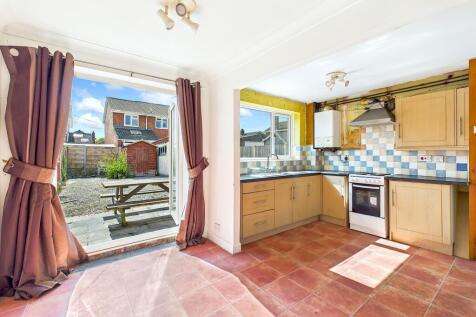 34 Hardrada Way - Kitchen