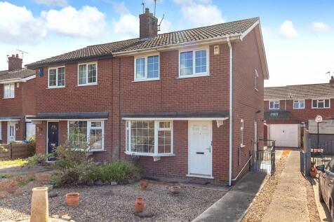 34 Hardrada Way - Front