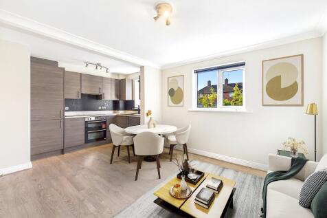 2 Constable Court - Staged Living Room