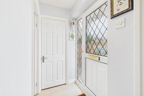 CAM03162G0-PR0342-STILL018