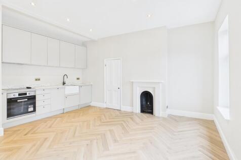 CAM03162G0-PR0343-STILL001