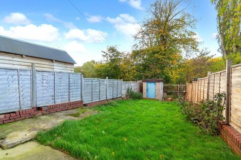 Rawdon Avenue - Garden1