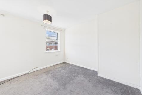 Rawdon Avenue - Bedroom One