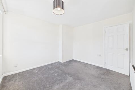 Rawdon Avenue - Bedroom One