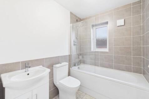 CAM03162G0-PR0361-STILL011