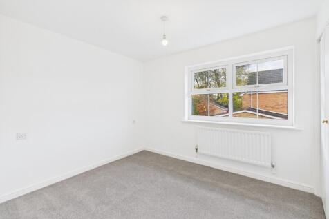 CAM03162G0-PR0361-STILL009