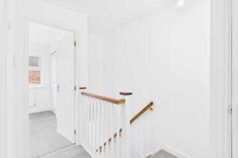 CAM03162G0-PR0361-STILL016