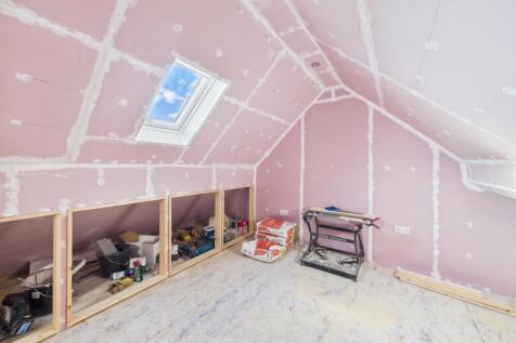 CAM03162G0-PR0357-STILL001