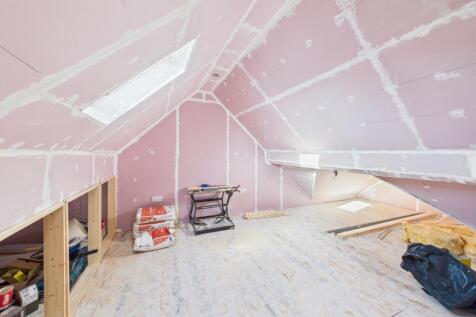 CAM03162G0-PR0357-STILL002